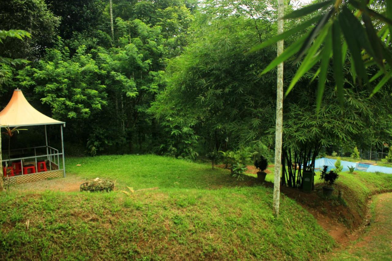 Vintage Garden Resort Sultan Bathery Exterior foto